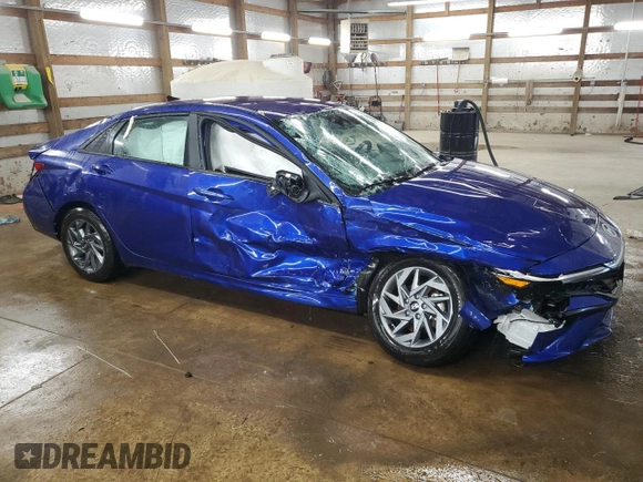 2024 Hyundai Elantra SEL z VIN KMHLM4DG7RU821582, wystawiony jako Copart lot #60502485 z przebiegiem 27 736 mil mil oraz Nie do naprawy • Non repairable. Historia ofert i sprzedaży dostępna na DreamBid. Obrazek 4.