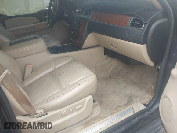 2007 Chevrolet Tahoe LT z VIN 1GNFK13097R132998, wystawiony jako IAAI lot #42257393 z przebiegiem 288 126 mil mil oraz . Historia ofert i sprzedaży dostępna na DreamBid. Obrazek 5.