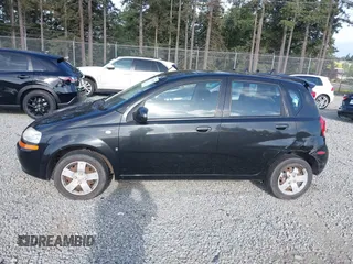 2007 Chevrolet Aveo LS z VIN KL1TD66697B739406, wystawiony jako IAAI lot #42254135 z przebiegiem 95 369 mil mil oraz . Historia ofert i sprzedaży dostępna na DreamBid. Obrazek 14.
