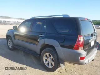 2003 Toyota 4Runner SR5 z VIN JTEZU14R030001935, wystawiony jako IAAI lot #42262364 z przebiegiem 262 884 mil mil oraz . Historia ofert i sprzedaży dostępna na DreamBid. Obrazek 3.