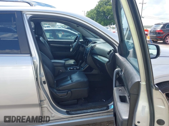 2011 Kia Sorento SX with VIN 5XYKWDA21BG144877, listed as a IAAI auction lot 42597458 with 238,443 mi miles and . Bid and sale history available at DreamBid. Image 5.