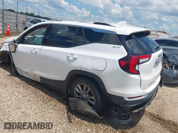 2024 GMC Terrain SLT z VIN 3GKALPEG1RL144011, wystawiony jako IAAI lot #42642293 z przebiegiem 33 000 mil mil oraz . Historia ofert i sprzedaży dostępna na DreamBid. Obrazek 3.