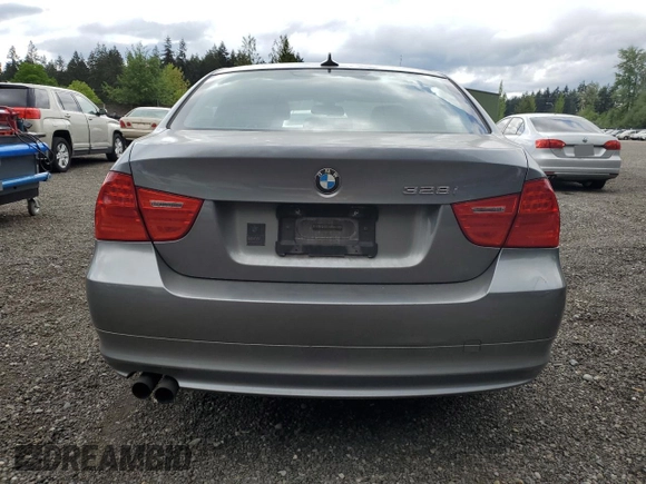 2011 BMW 3 Series 328i xDrive z VIN WBAPK7G54BNN86823, wystawiony jako Copart lot #55801365 z przebiegiem 149 328 mil mil oraz Szkoda całkowita • Salvage title. Historia ofert i sprzedaży dostępna na DreamBid. Obrazek 6.