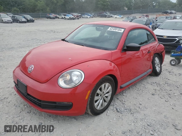 2014 Volkswagen Beetle Entry z VIN 3VWF17AT1EM638445, wystawiony jako Copart lot #62499104 z przebiegiem 85 895 mil mil oraz Szkoda całkowita • Salvage title. Historia ofert i sprzedaży dostępna na DreamBid. Obrazek 1.