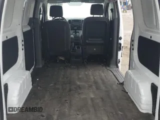 2015 Nissan NV200 S z VIN 3N6CM0KN5FK698050, wystawiony jako Copart lot #49019325 z przebiegiem 164 196 mil mil oraz Czysty tytuł • Clean title. Historia ofert i sprzedaży dostępna na DreamBid. Obrazek 10.