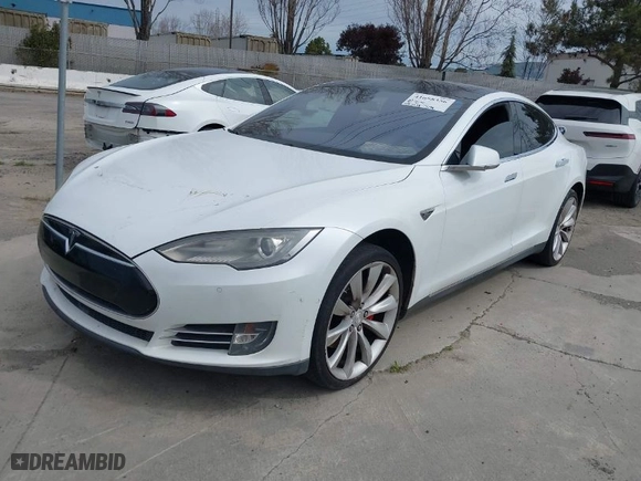 2014 Tesla Model S P85D with VIN 5YJSA1H28EFP69162, listed as a IAAI auction lot 41658356 with 93,254 mi miles. Bid and sale history available at carsss.com. Image 2.