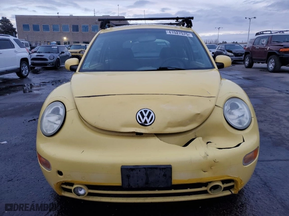 2003 Volkswagen New Beetle GLS with VIN 3VWCP21CX3M419792, listed as a Copart auction lot 41527575 with NaN miles and Salvage Title. Bid and sale history available at carsss.com. Image 5.