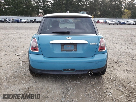 2008 MINI Hardtop with VIN WMWMF33538TT61691, listed as a Copart auction lot 52751995 with 47,790 mi miles and Clean Title. Bid and sale history available at DreamBid. Image 6.