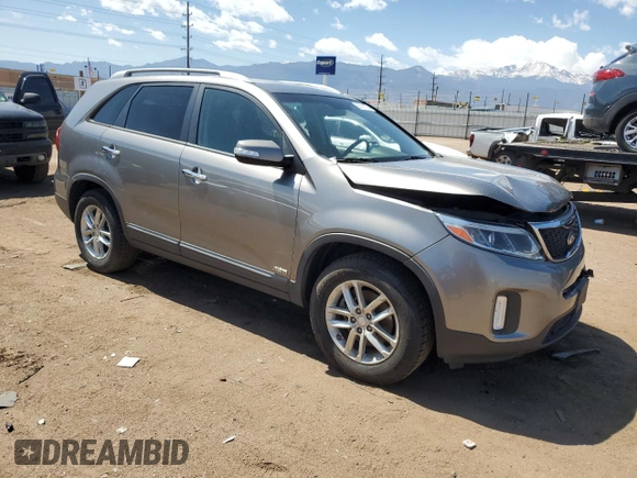 2014 Kia Sorento LX with VIN 5XYKTCA68EG464742, listed as a Copart auction lot 53181755 with 103,465 mi miles and Clean Title. Bid and sale history available at carsss.com. Image 4.