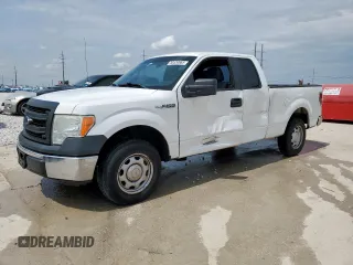2014 Ford F-150 XL with VIN 1FTEX1CM0EKF80061, listed as a Copart auction lot 50330865 with 180,457 mi miles and Salvage Title. Bid and sale history available at carsss.com. Image 1.