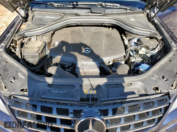 2014 Mercedes-Benz M 350 with VIN 4JGDA2EB4EA380509, listed as a Copart auction lot 85581994 with 146,794 mi miles and Salvage title. Bid and sale history available at DreamBid. Image 12.
