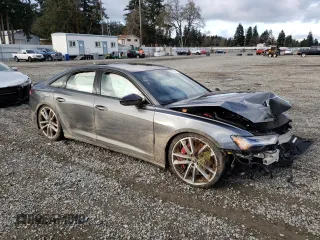 2021 Audi S6 Prestige z VIN WAUFFAF29MN065572, wystawiony jako Copart lot #79905403 z przebiegiem 39 627 mil mil oraz . Historia ofert i sprzedaży dostępna na DreamBid. Obrazek 4.