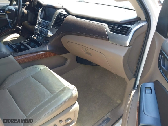 2018 Chevrolet Tahoe Premier with VIN 1GNSCCKCXJR324733, listed as a IAAI auction lot 40102147 with 119,134 mi miles. Bid and sale history available at carsss.com. Image 5.