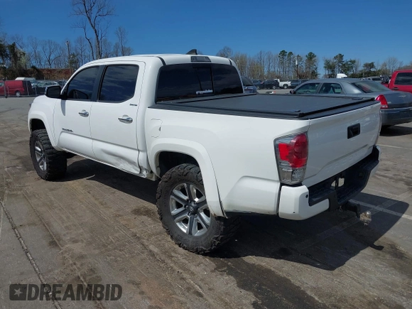 2018 Toyota Tacoma SR with VIN 3TMGZ5AN1JM150189, listed as a IAAI auction lot 41814119 with 109,014 mi miles. Bid and sale history available at carsss.com. Image 3.