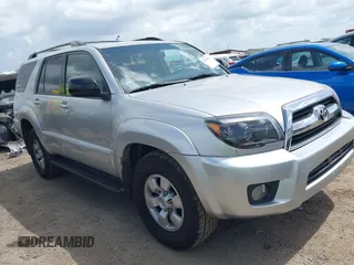 2008 Toyota 4Runner SR5 with VIN JTEBU14R28K004543, listed as a IAAI auction lot 42544061 with 188,178 mi miles and . Bid and sale history available at DreamBid. Image 1.