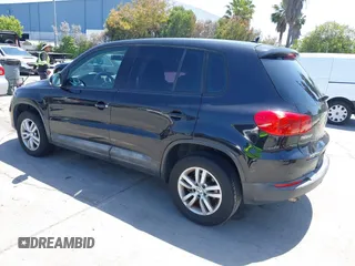 2013 Volkswagen Tiguan SE with VIN WVGAV7AXXDW542019, listed as a IAAI auction lot 42482696 with 193,383 mi miles and . Bid and sale history available at DreamBid. Image 3.