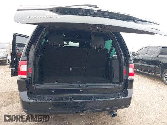 2016 Lincoln Navigator Select z VIN 5LMJJ2HT3GEL05459, wystawiony jako IAAI lot #41642906 z przebiegiem 53 459 mil mil oraz . Historia ofert i sprzedaży dostępna na DreamBid. Obrazek 19.