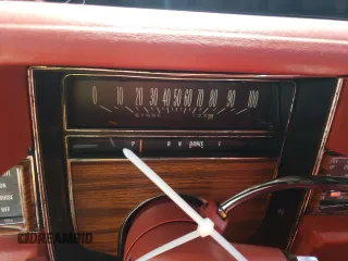 1976 Cadillac Eldorado z VIN 6L67S6Q181256, wystawiony jako Copart lot #56729155 z przebiegiem 51 956 mil mil oraz Szkody całkowita. Historia ofert i sprzedaży dostępna na DreamBid. Obrazek 9.