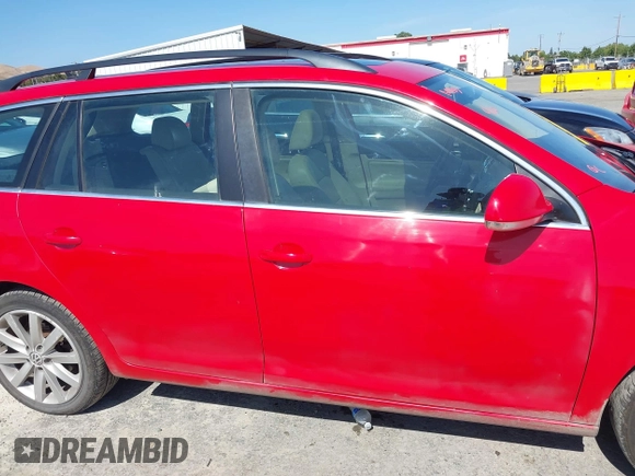 2012 Volkswagen Jetta TDI w/Sunroof & Nav z VIN 3VWPL7AJ0CM688974, wystawiony jako IAAI lot #42536983 z przebiegiem 202 719 mil mil oraz . Historia ofert i sprzedaży dostępna na DreamBid. Obrazek 13.