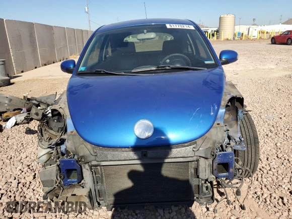 2004 Volkswagen New Beetle Coupe GLS with VIN 3VWCR31C94M419400, listed as a Copart auction lot 81770214 with 161,936 mi miles and Salvage Title. Bid and sale history available at carsss.com. Image 5.