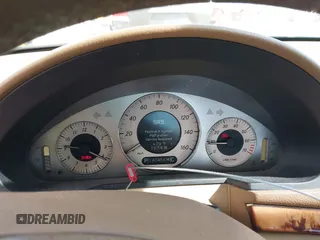 2008 Mercedes-Benz E 350 Luxury z VIN WDBUF56X58B307650, wystawiony jako IAAI lot #42004345 z przebiegiem 140 484 mil mil oraz . Historia ofert i sprzedaży dostępna na DreamBid. Obrazek 7.