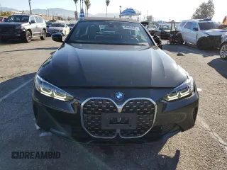 2024 BMW 4 Series 430i z VIN WBA23AT02RCR74086, wystawiony jako Copart lot #45693975 z przebiegiem 17 281 mil mil oraz Tytuł czysty. Historia ofert i sprzedaży dostępna na DreamBid. Obrazek 5.