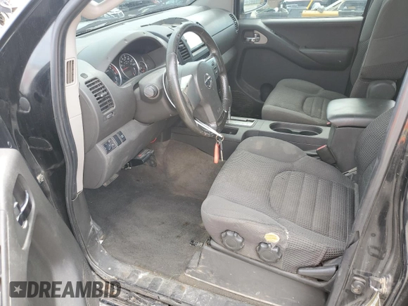 2006 Nissan Frontier Nismo z VIN 1N6AD07W26C438235, wystawiony jako Copart lot #60685544 z przebiegiem 164 137 mil mil oraz Szkoda całkowita • Salvage title. Historia ofert i sprzedaży dostępna na DreamBid. Obrazek 7.