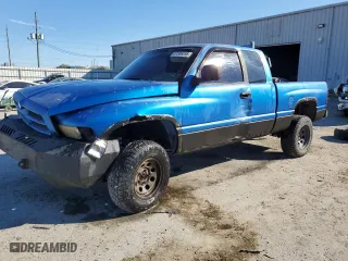 2000 Dodge Ram 1500 with VIN 3B7HF13Z9YG148639, listed as a Copart auction lot 87698355 with 273,328 mi miles and Salvage Title. Bid and sale history available at carsss.com. Image 1.