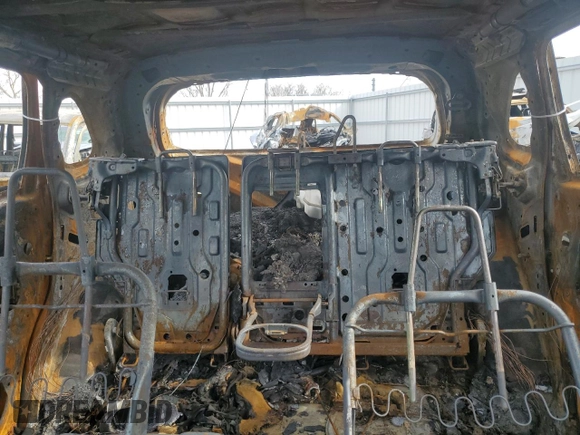 2021 Mitsubishi Outlander ES z VIN JA4ARUAUXMU022826, wystawiony jako Copart lot #48484085 z przebiegiem Nie podano mil oraz Nie do naprawy • Non repairable. Historia ofert i sprzedaży dostępna na DreamBid. Obrazek 10.