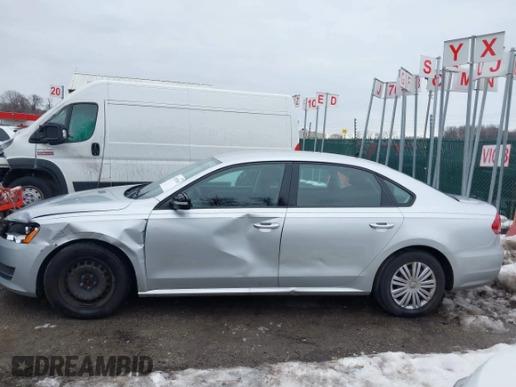 2014 Volkswagen Passat S с VIN 1VWAP7A39EC002589, выставлен на аукционе IAAI как лот 41285260 с пробегом 102 489 миль миль и . История ставок и продаж доступна на DreamBid. Изображение 14.