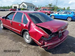 1996 Chevrolet Caprice 1SA Special Value z VIN 1G1BL52P2TR170330, wystawiony jako IAAI lot #42179740 z przebiegiem 169 555 mil mil oraz . Historia ofert i sprzedaży dostępna na DreamBid. Obrazek 6.