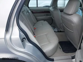 2008 Mercury Grand Marquis LS with VIN 2MEHM75VX8X636053, listed as a IAAI auction lot 41972021 with 66,221 mi miles. Bid and sale history available at carsss.com. Image 8.