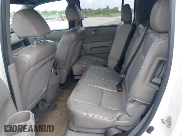 2013 Honda Pilot EX-L with VIN 5FNYF3H55DB013160, listed as a IAAI auction lot 42093991 with 235,443 mi miles. Bid and sale history available at carsss.com. Image 8.