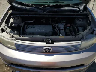 2005 Scion xB z VIN JTLKT334250219246, wystawiony jako Copart lot #57309185 z przebiegiem 101 492 mil mil oraz Szkoda całkowita • Salvage title. Historia ofert i sprzedaży dostępna na DreamBid. Obrazek 11.