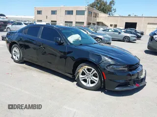 2020 Dodge Charger SXT z VIN 2C3CDXBG1LH102237, wystawiony jako IAAI lot #42317197 z przebiegiem 63 656 mil mil oraz . Historia ofert i sprzedaży dostępna na DreamBid. Obrazek 1.