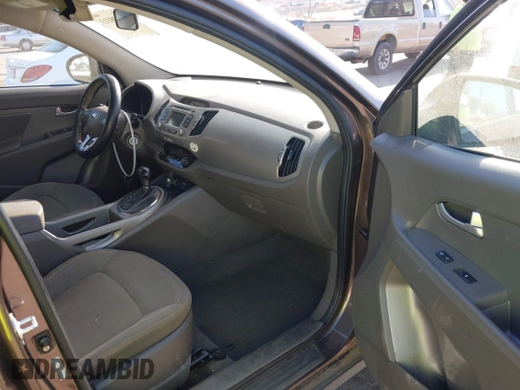 2013 Kia Sportage EX with VIN KNDPC3A23D7465943, listed as a IAAI auction lot 42828113 with 222,309 mi miles and . Bid and sale history available at DreamBid. Image 5.