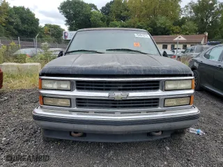 1999 Chevrolet Tahoe Z71 with VIN 1GNEK13R3XJ458174, listed as a Copart auction lot 70461674 with 181,622 mi miles and Salvage Title. Bid and sale history available at carsss.com. Image 5.
