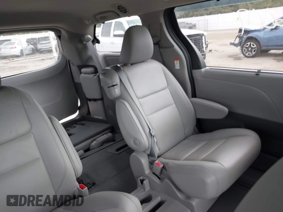 2020 Toyota Sienna XLE Auto Access Seat with VIN 5TDYZ3DC3LS034532, listed as a IAAI auction lot 42086669 with 64,881 mi miles and . Bid and sale history available at DreamBid. Image 8.