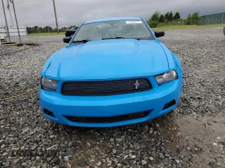 2011 Ford Mustang V6 with VIN 1ZVBP8AM5B5121663, listed as a Copart auction lot 51989235 with 186,407 mi miles and Salvage title. Bid and sale history available at DreamBid. Image 5.