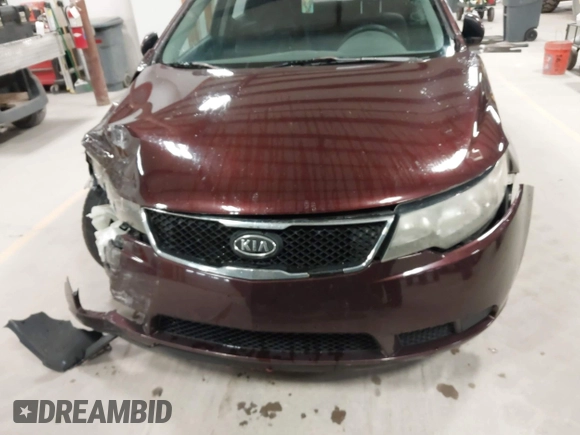 2010 Kia Forte EX z VIN KNAFU4A28A5811732, wystawiony jako IAAI lot #42038492 z przebiegiem 176 178 mil mil oraz . Historia ofert i sprzedaży dostępna na DreamBid. Obrazek 12.