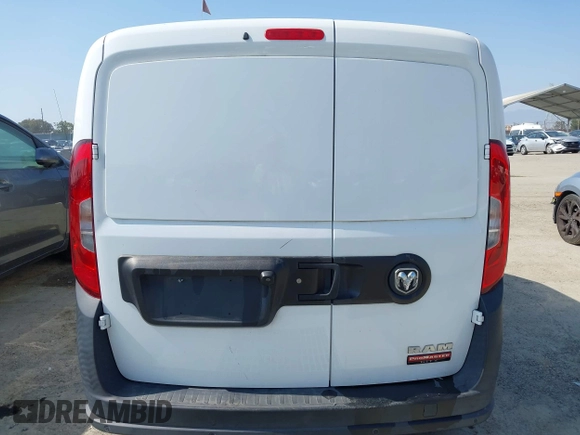 2019 Ram ProMaster City Cargo Tradesman z VIN ZFBHRFAB4K6N81095, wystawiony jako IAAI lot #42350761 z przebiegiem 93 324 mil mil oraz . Historia ofert i sprzedaży dostępna na DreamBid. Obrazek 17.