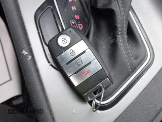 2019 Kia Niro LX with VIN KNDCB3LC5K5216561, listed as a IAAI auction lot 41004309 with 121,617 mi miles and . Bid and sale history available at DreamBid. Image 11.