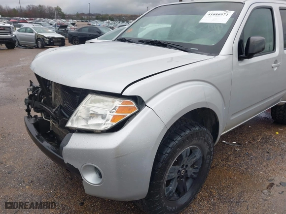 2012 Nissan Pathfinder SV with VIN 5N1AR1NN0CC602223, listed as a IAAI auction lot 41080971 with 94,937 mi miles. Bid and sale history available at carsss.com. Image 18.