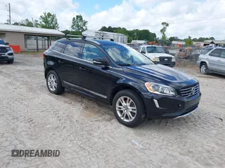 2015 Volvo XC60 Platinum z VIN YV4952RD4F2596511, wystawiony jako IAAI lot #42173058 z przebiegiem 124 443 mil mil oraz . Historia ofert i sprzedaży dostępna na DreamBid. Obrazek 1.