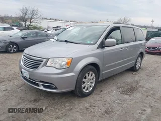 2014 Chrysler Town & Country Touring with VIN 2C4RC1BG7ER365013, listed as a IAAI auction lot 42028026 with 178,075 mi miles. Bid and sale history available at carsss.com. Image 17.