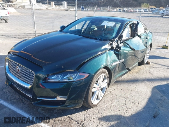 2019 Jaguar XJ Portfolio with VIN SAJWA2G70K8W18172, listed as a IAAI auction lot 41301895 with 13,037 mi miles and . Bid and sale history available at DreamBid. Image 17.