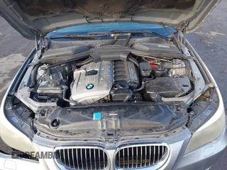2007 BMW 5 Series 530i with VIN WBANE73567CM57179, listed as a IAAI auction lot 41487712 with 174,100 mi miles. Bid and sale history available at carsss.com. Image 10.