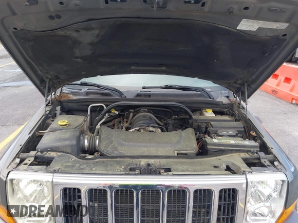 2007 Jeep Commander Limited with VIN 1J8HH58297C636318, listed as a IAAI auction lot 42105138 with 149,972 mi miles and . Bid and sale history available at DreamBid. Image 10.