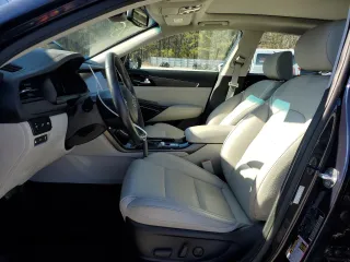 2020 Kia Cadenza Technology with VIN KNALC4J14L5237890, listed as a Copart auction lot 41560615 with 29,504 mi miles and Salvage Title. Bid and sale history available at carsss.com. Image 7.