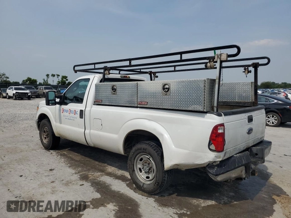 2016 Ford F-250 XL with VIN 1FTBF2A60GEA69256, listed as a Copart auction lot 60632905 with 353,190 mi miles and Salvage title. Bid and sale history available at DreamBid. Image 2.
